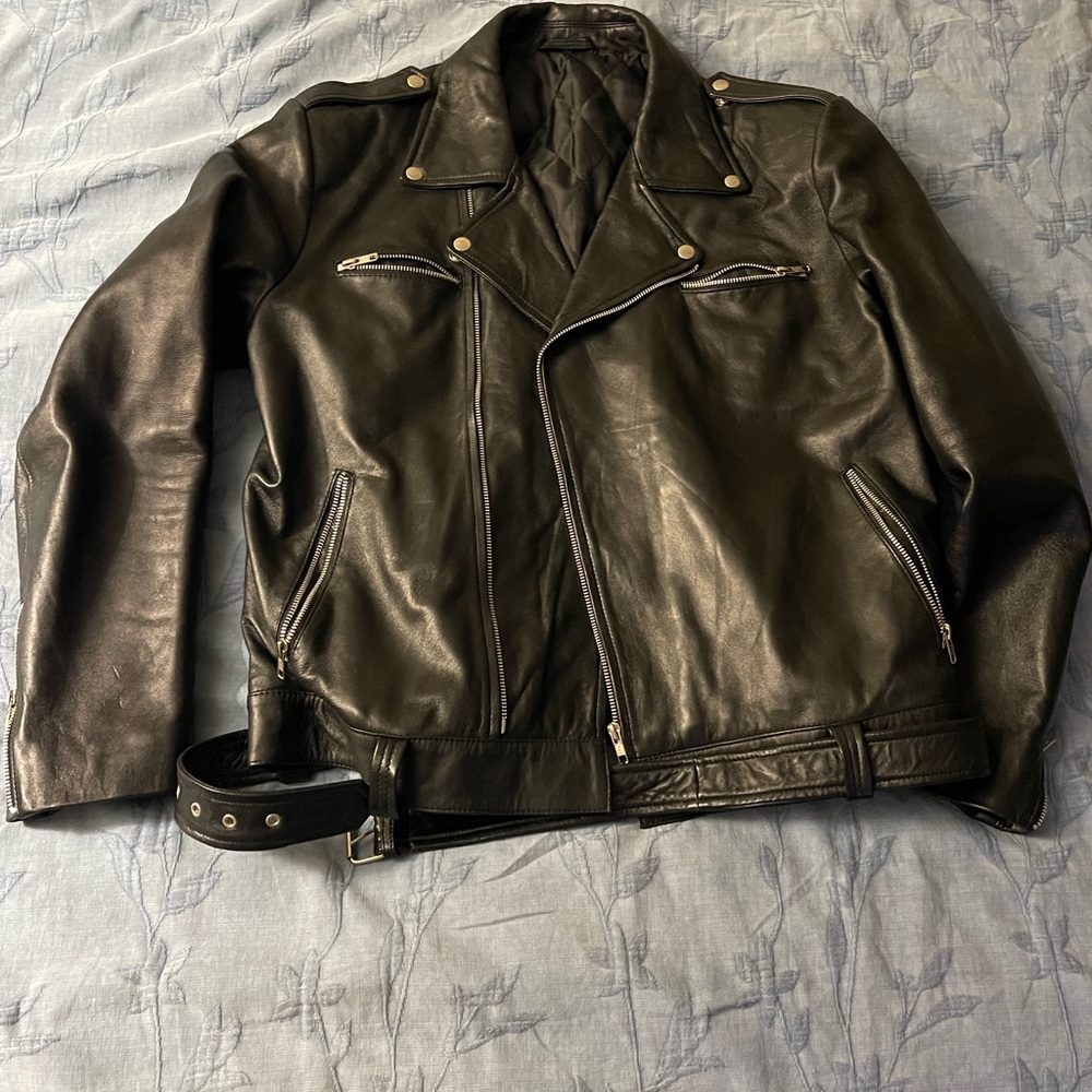 Men's Black Leather Bomber Jacket with Zip Pockets